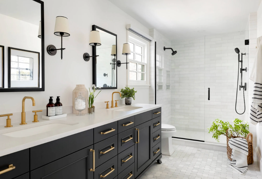 black & white reinvented bathroom